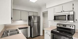 GreenHills Condo! Gallery 13