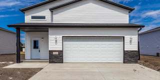 1506 Keystone Cir NE Gallery 1