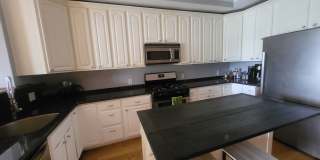 Charming 2Bed/3Bath in Patterson Place Gallery 4