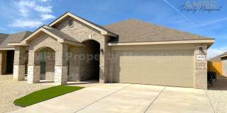 Elegant 4-Bedroom House – Room for Everyone! Gallery 1