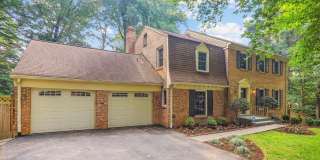 5 BR 4.5 BA home with inground heated pool and extensive hardscape! Gallery 53