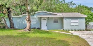 Charming 3 Bedroom, 2 Bathroom House! Gallery 1