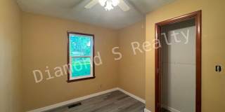 Charming and Clean 3 Bedroom Home - Nice/Quiet Neighborhood Gallery 6