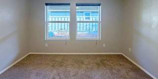 573 Hanover St Gallery 7