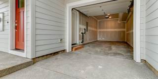 Air Conditioning! Beautiful Newer Construction Home!  3 Master Bedrooms! Gallery 3