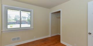 4916 Western Boulevard Gallery 16