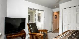2 bedroom Townhome close to Whitefish Lake Golf Course Gallery 15