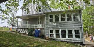 22 Lakeview Street Gallery 1