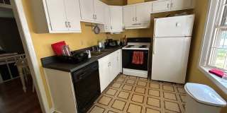 4 Bedroom, 2.5 Bath Townhouse for Rent – $2,700/Month Gallery 1