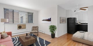 441 West Barry Gallery 13