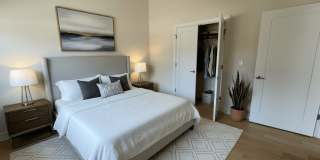 Residences At 471 Elmwood Ave Gallery 13
