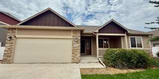 Move-In Ready Ranch in Wellington with Fresh Updates Gallery 1