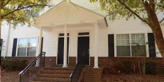 1920 Bloomington Avenue Gallery 14