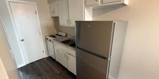 Discover Unmatched Convenience in a Prime Location in your 1 BR, 1BA Apartment! Hablamos Espanol! Gallery 7