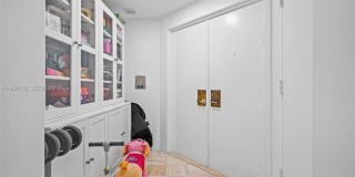 3801 NE 207th St Gallery 3