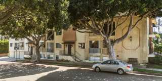 HUGE 2 bed 2 bath in Prime Santa Monica! Gallery 31