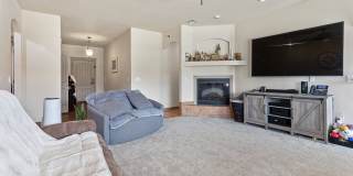 4 Bedroom Home with Solar Panels: MOVE-IN SPECIAL Gallery 7
