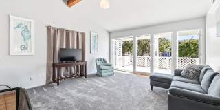 Furnished Balboa Peninsula Point Cottage Home | Available November 1st – April 30th Furnished Balboa Peninsula Point Cottage Home | Available November 1st – April 30th Gallery 24