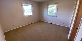 3 bed 1 bath single story home Gallery 10
