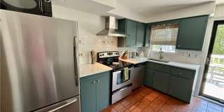 8 mccormick Road Gallery 1