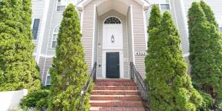 2 Bedroom Condo with Ensuite Bathroom Gallery 1