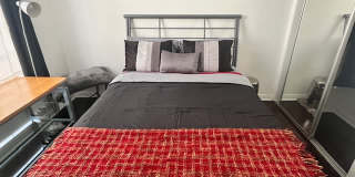 408 W Queen St Gallery 36