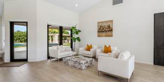 11173 Manatee Gallery 15