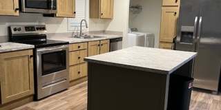 Centrally Located 3 Bedroom 2 Bath Manufactured Home Gallery 1