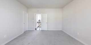 Fresh and Ready 4Bed/4.5Bath Beautiful 4 level TH + 2 Car Garage Gallery 25