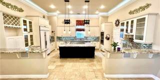 685 Bradbury Gallery 9