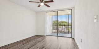 Aventura Harbor Apartments Gallery 32