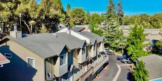 OAK RIDGE VILLAGE CONDO Gallery 1