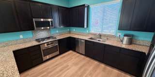 3 Bedroom | 2.5 Bathroom | Single Family Home Gallery 11