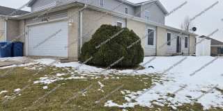 Updated 2 Bedroom Townhome Gallery 1