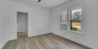 Spacious 3 Bed - 1 Bath House Near Downtown Spacious 3 Bed - 1 Bath House Near Downtown Gallery 25