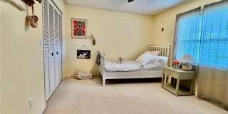 2715 MONTAGUE COURT E Gallery 30