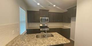 New 3 Bedroom Townhome! Gallery 5