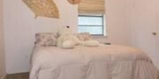 214 E 4th St Gallery 12