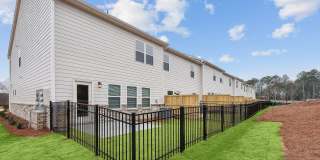 Poplar Row Gallery 18