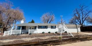 Charming 3 Bedroom in Knob Hill with views of Pikes Peak Gallery 1