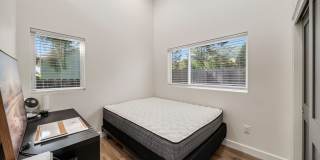 133 &amp; 135 Foothill Gallery 6