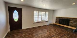 Sandy 4 bd 3 bath Single Family Stunner! Gallery 3