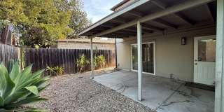 Charming 2BR/1BA Downstairs Unit with Private Yard in South Park Gallery 17