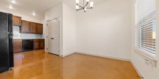 1918 Caspian Trail Gallery 5