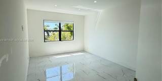 8290 Lake Dr Gallery 6