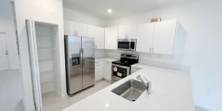 13302 Southwest 286th Street - 13302clientes@realtymiamigroup.comHOA PINE VISTA Gallery 1