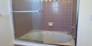 3 bedroom 2 bath In The Heart of Eagle Gallery 14