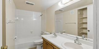 Spacious 2-Bedroom Apartments Near The Ohio State University Gallery 6