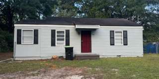 304 CAMELLIA CIRCLE Gallery 1