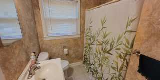 3 Bedroom 2 Bathroom House Gallery 9